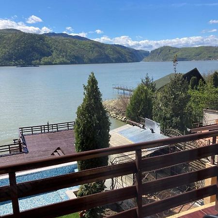 Pension La Ponton Ешелница Экстерьер фото