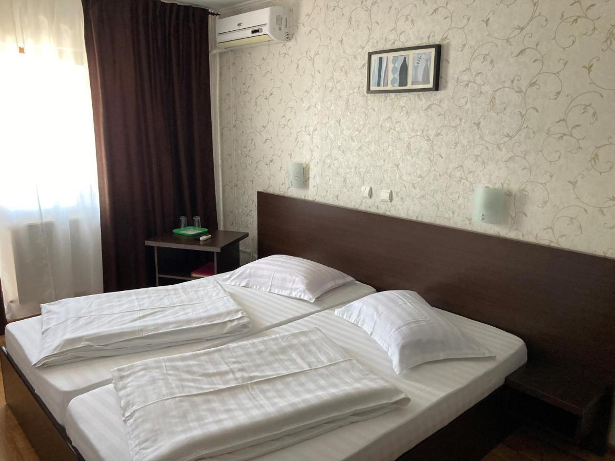 Pension La Ponton Ешелница Экстерьер фото