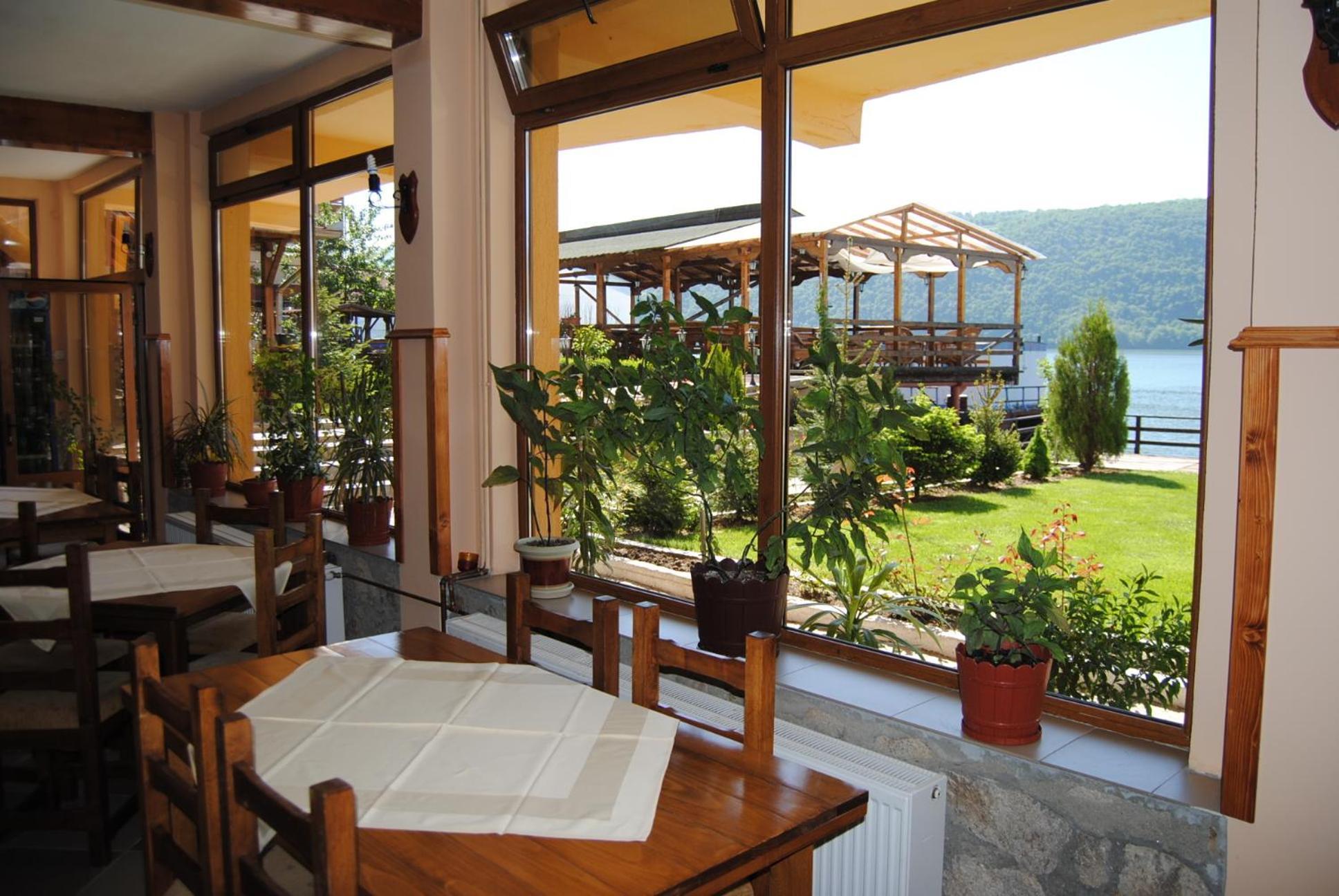 Pension La Ponton Ешелница Экстерьер фото