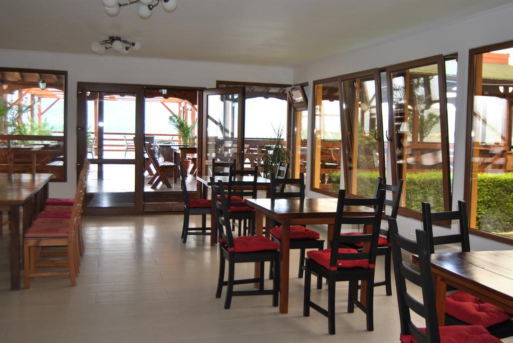 Pension La Ponton Ешелница Экстерьер фото
