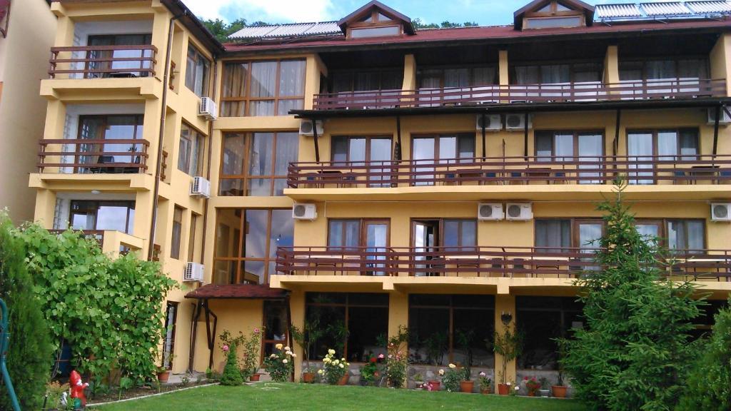 Pension La Ponton Ешелница Экстерьер фото